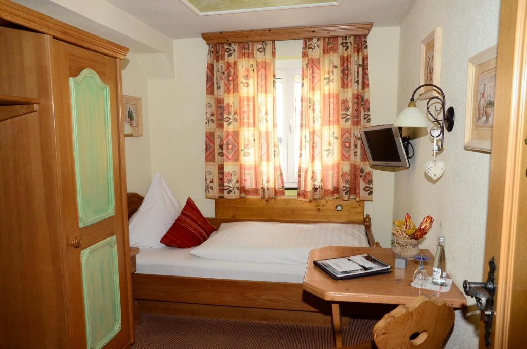 Kofflers-Heuriger Hotel Ettlingen Habitación foto