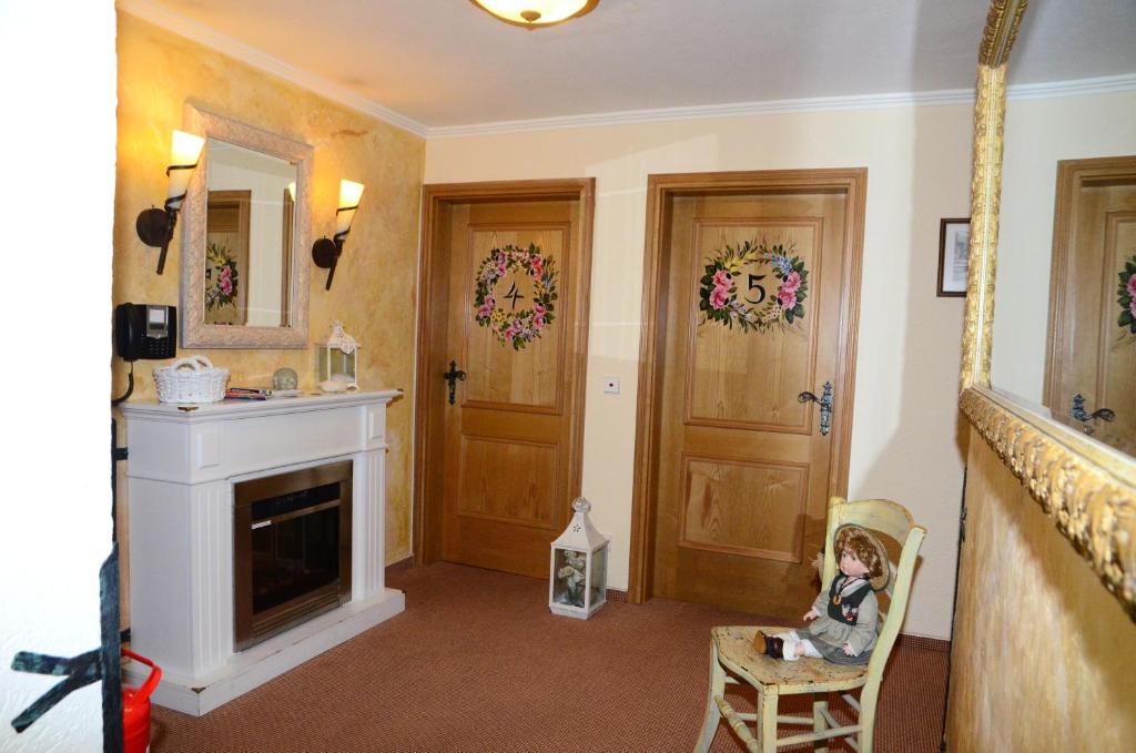 Kofflers-Heuriger Hotel Ettlingen Habitación foto